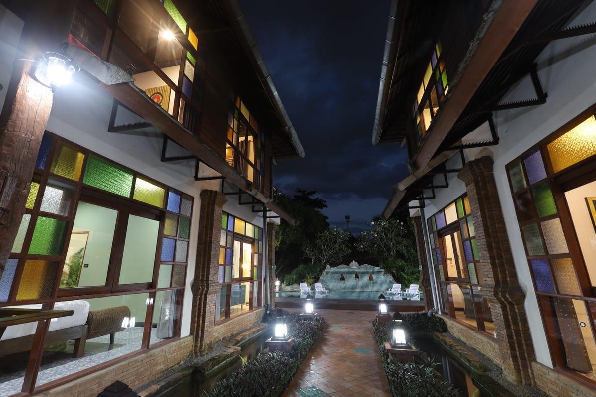 Night-time lantern-lit walkway at Jintara Rehab Chiang Mai relapse prevention treatment programme