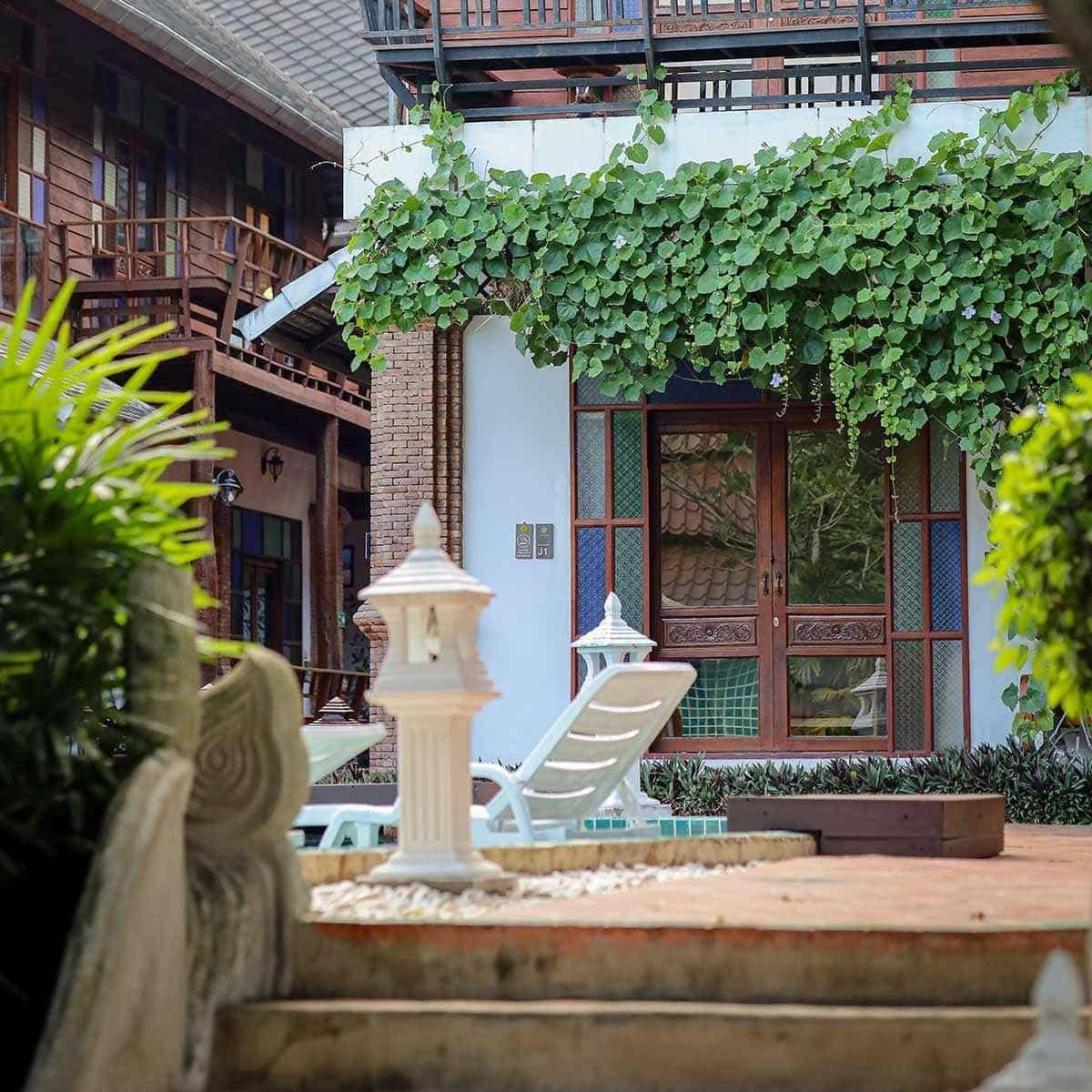 Practical support for staying sober during the holiday season