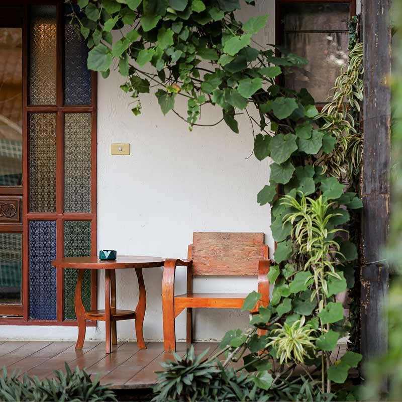 Designated outdoor smoking area with clear guidelines at Jintara rehab Thailand