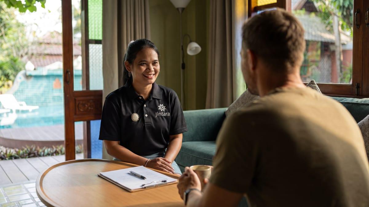A therapist and client in a one-to-one consultation at Jintara Rehab in Chiang Mai where cannabis treatment begins