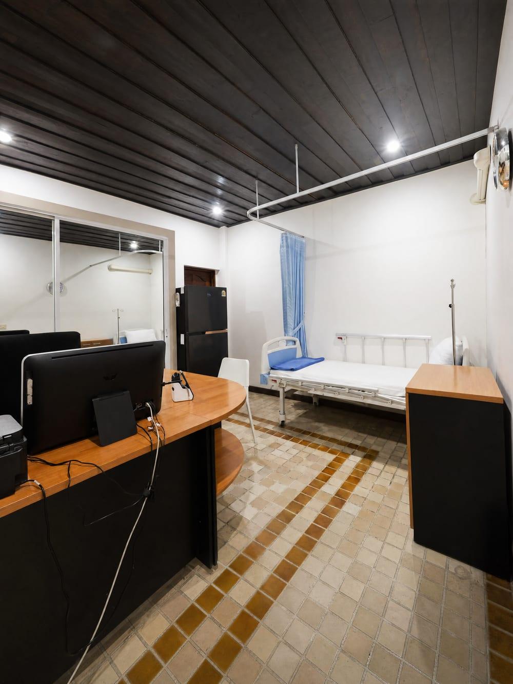 A medical detox room at Jintara Rehab Chiang Mai where GHB withdrawal is medically managed