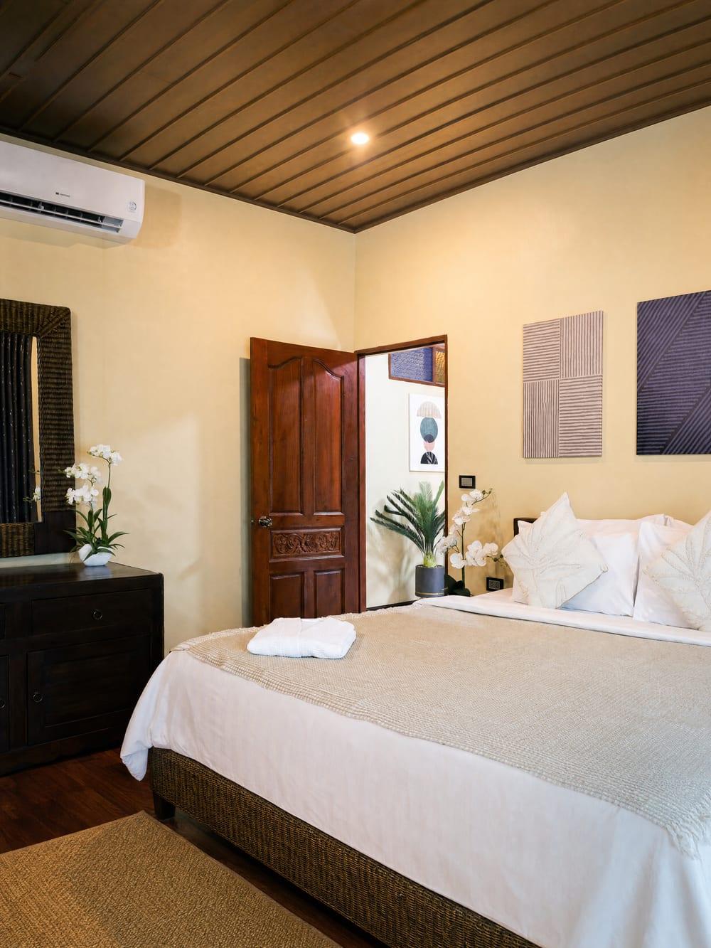 A calm private room at Jintara Rehab Chiang Mai for clients recovering from ketamine dependence
