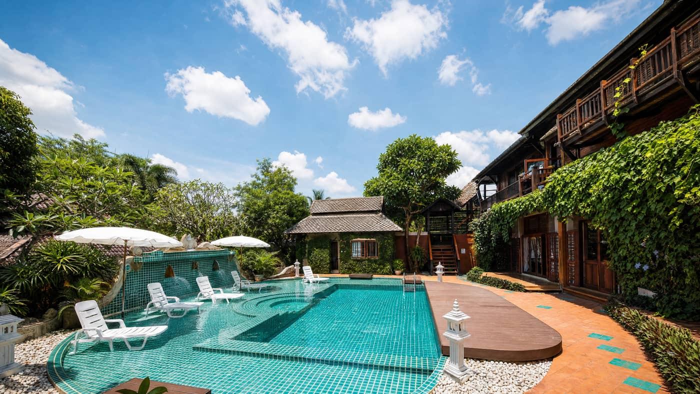 Pool and grounds at Jintara Rehab medical detox facility in Chiang Mai Thailand