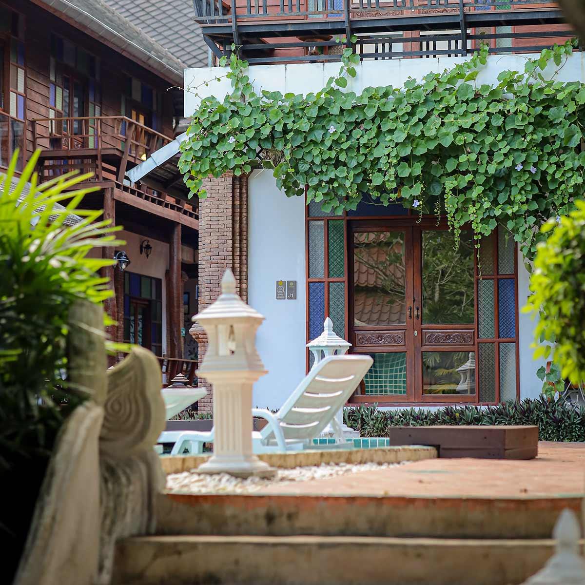 Accessibility and practical support at Jintara