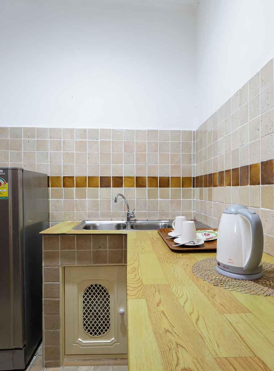 Private kitchenette at Jintara rehab Thailand