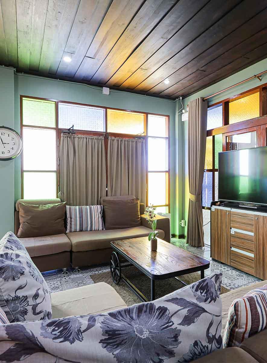 Lounge and quiet corners inside Jintara rehab